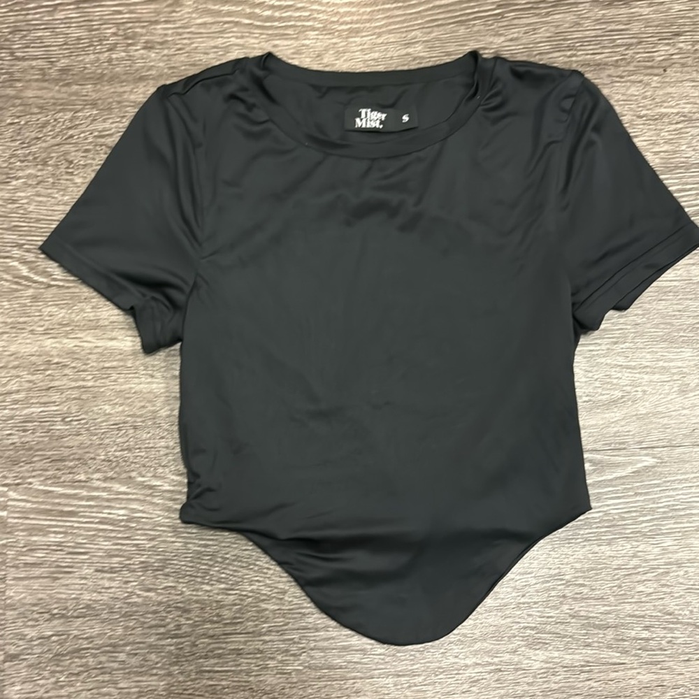 Tiger mist black crop top size small